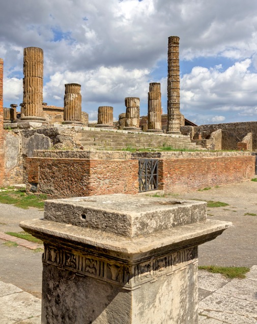 Exploring Pompeii ruins